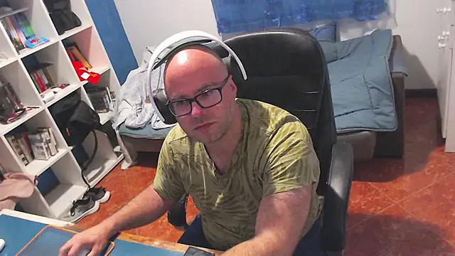 ravingr4d4 online show from 20, 5, 2026