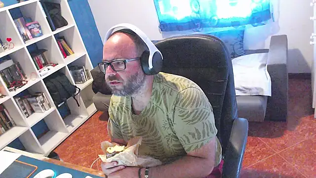 ravingr4d4 online show from 7, 7, 2026