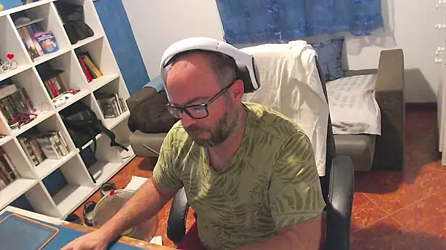 ravingr4d4 online show from 7, 7, 2026