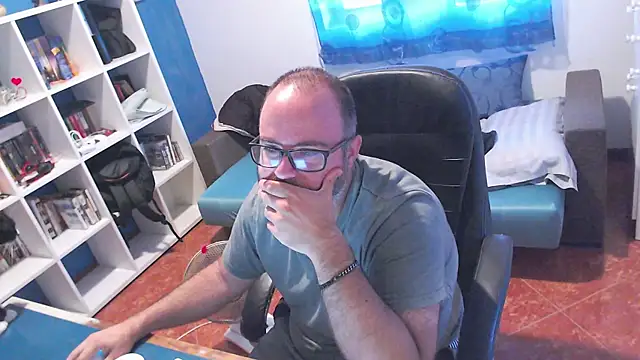 ravingr4d4 online show from 15, 7, 2026