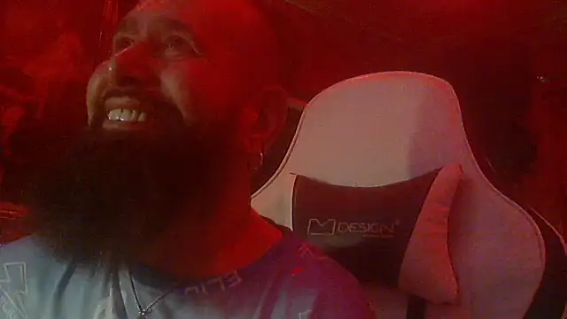 maseurbeardedpig online show from 2, 8, 2026