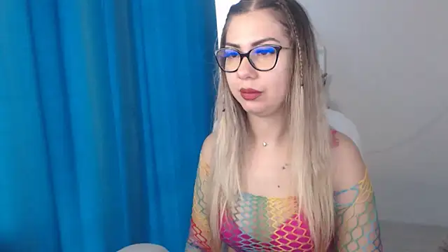 Snapshot of SugarErika chatting on 19, 3, 2025 SugarErika online show from 19, 3, 2025