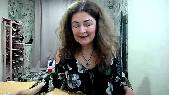 Helen1974 online show from 7, 5, 2026