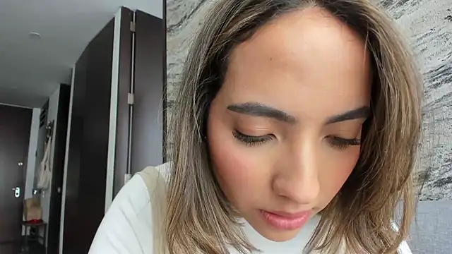 Sophi  a online show from 21, 2, 2025