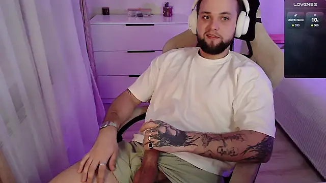 Snapshot of ChillyXO chatting on 14, 2, 2026 ChillyXO online show from 14, 2, 2026