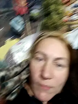 wLESLYMOSw online show from 12, 10, 2025