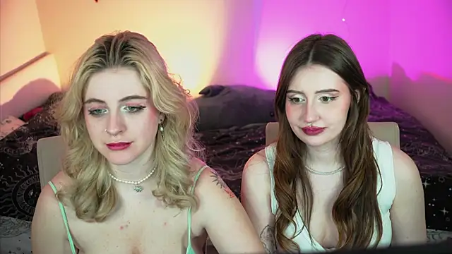 Snapshot of your_favoritegirls chatting on 7, 2, 2025 your favoritegirls online show from 7, 2, 2025
