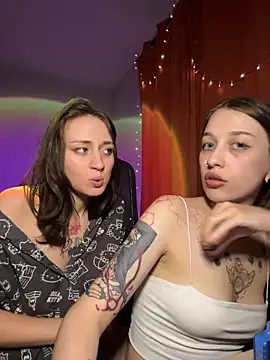 Snapshot of Dooubletroublee chatting on 12, 12, 2024 Dooubletroublee online show from 12, 12, 2024