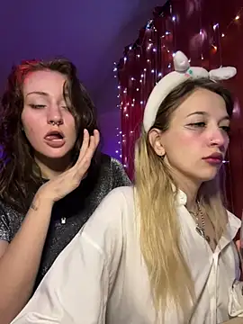 Snapshot of Dooubletroublee chatting on 26, 1, 2025 Dooubletroublee online show from 26, 1, 2025