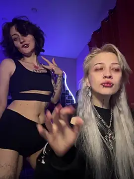 Dooubletroublee online show from 12, 4, 2026