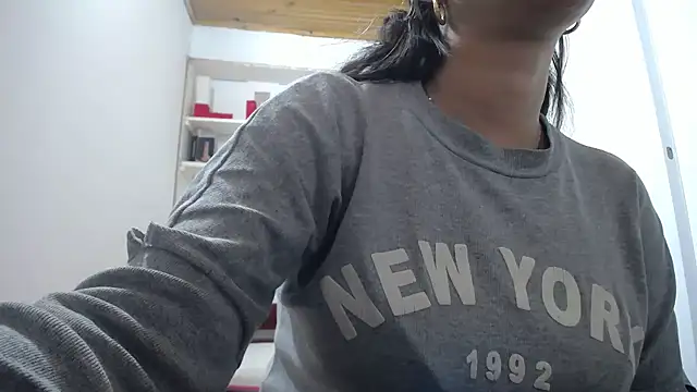 Snapshot of Luna_girlhot_ chatting on 9, 1, 2026 Luna girlhot online show from 9, 1, 2026