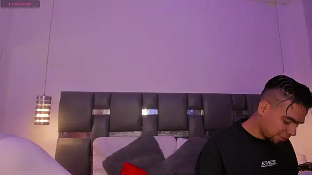 PittAndLunaa online show from 3, 2, 2026