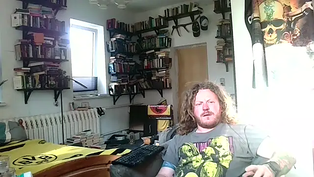 Snapshot of sunr1sa chatting on 16, 5, 2026 sunr1sa online show from 16, 5, 2026