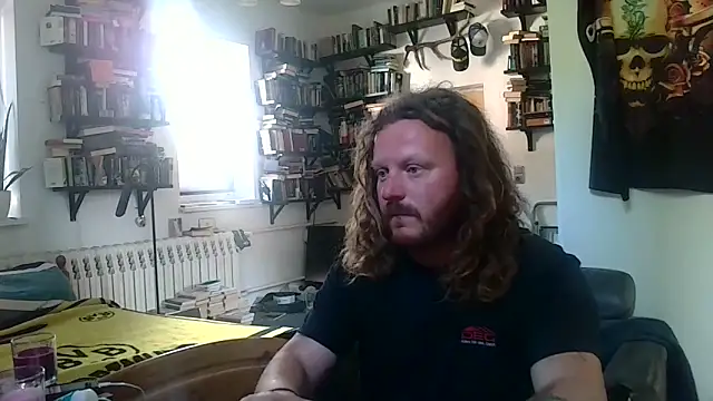 Snapshot of sunr1sa chatting on 11, 6, 2026 sunr1sa online show from 11, 6, 2026