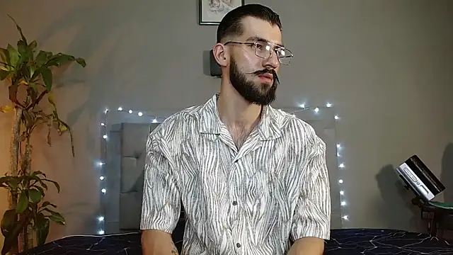 Mr WhiteCock online show from 25, 1, 2025