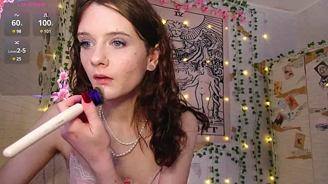 Snapshot of summerhazeee chatting on 19, 3, 2025 summerhazeee online show from 19, 3, 2025