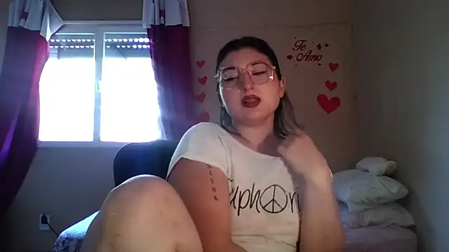 imsohornydacom online show from 24, 2, 2026