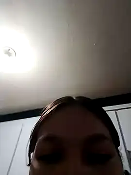 Snapshot of AZUL_1111 chatting on 9, 4, 2026 AZUL 1111 online show from 9, 4, 2026