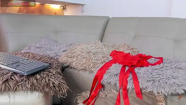 DahianaLincoln online show from 3, 12, 2025