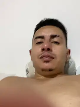 DanielGomez9 online show from 12, 12, 2024