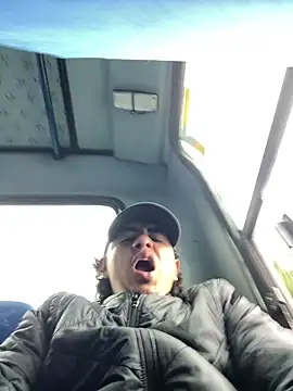 DanielGomez9 online show from 17, 11, 2025