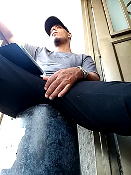 Snapshot of bonehur chatting on 23, 10, 2025 bonehur online show from 23, 10, 2025