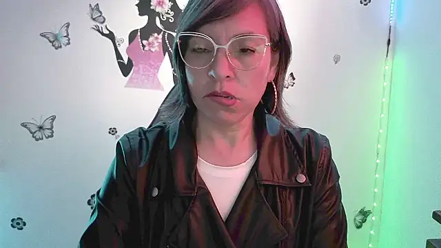 Lady breaks hearts online show from 19, 3, 2026