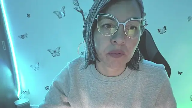 Lady breaks hearts online show from 12, 4, 2026