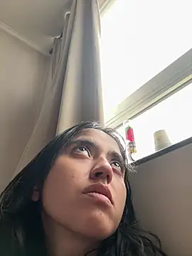 Snapshot of ViolettaSummer chatting on 9, 7, 2026 ViolettaSummer online show from 9, 7, 2026