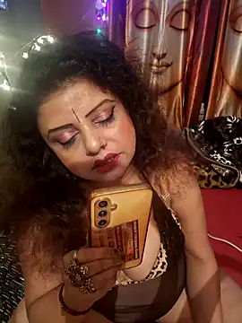 Snapshot of Maaya66 chatting on 1, 1, 2025 Maaya66 online show from 1, 1, 2025