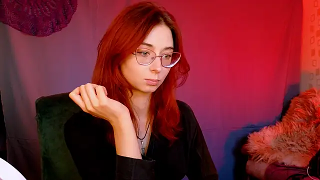 Snapshot of Orianna_Fox chatting on 9, 9, 2025 Orianna Fox online show from 9, 9, 2025