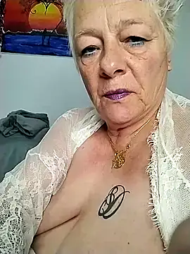 Snapshot of SoDi_Love chatting on 17, 3, 2025 SoDi Love online show from 17, 3, 2025