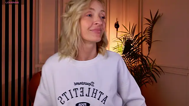 sexuallycorrecte online show from 6, 4, 2026