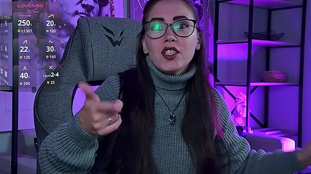 Snapshot of RitaSonnet chatting on 5, 10, 2025 RitaSonnet online show from 5, 10, 2025