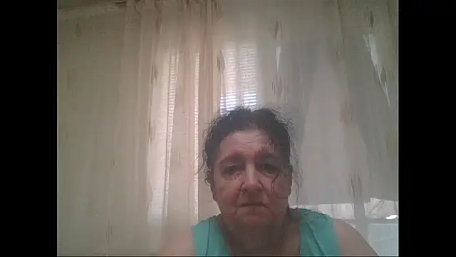Snapshot of maturekorine chatting on 15, 6, 2026 maturekorine online show from 15, 6, 2026