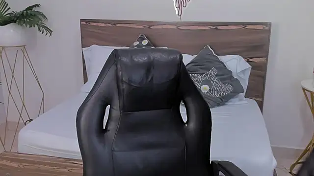 Snapshot of ivette_bocelly chatting on 21, 2, 2025 ivette bocelly online show from 21, 2, 2025