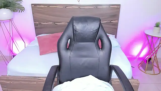 Snapshot of ivette_bocelly chatting on 10, 3, 2025 ivette bocelly online show from 10, 3, 2025