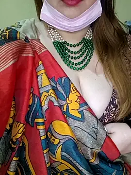 Snapshot of Rupaleesexy chatting on 12, 11, 2025 Rupaleesexy online show from 12, 11, 2025