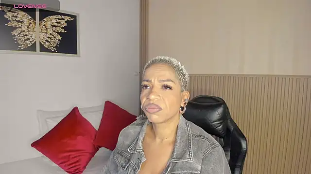 summer night  online show from 16, 4, 2026