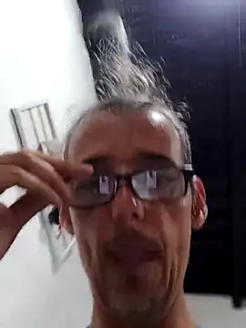 KarameloVzla online show from 26, 9, 2025