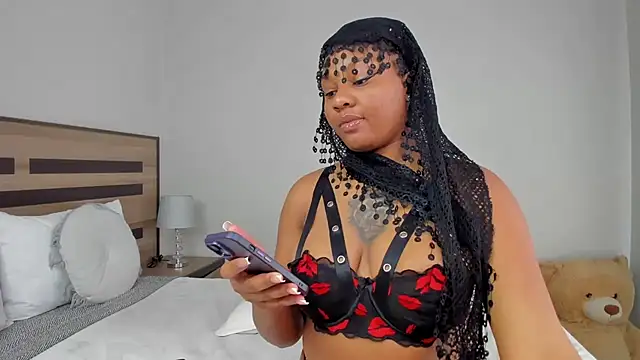 Renee-18 online show from 5, 7, 2026