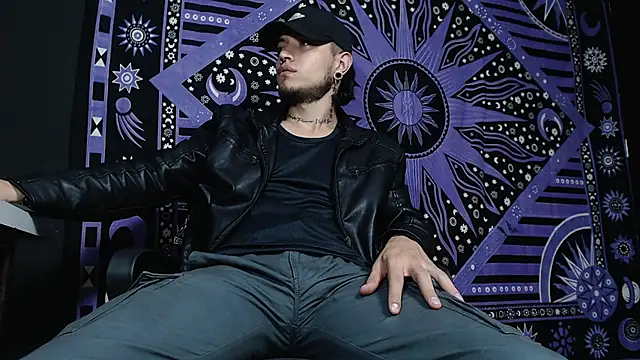 Dicaprioo  online show from 29, 1, 2025