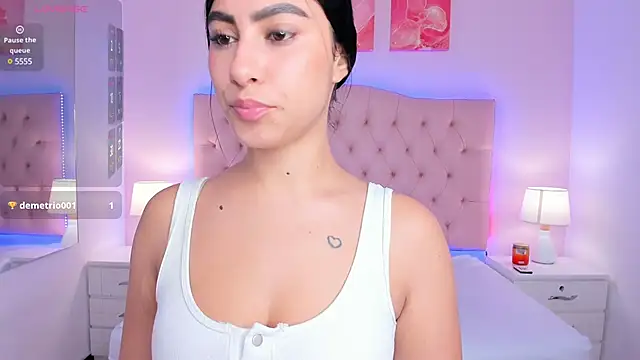 Snapshot of Emily_roux chatting on 15, 3, 2025 Emily roux online show from 15, 3, 2025