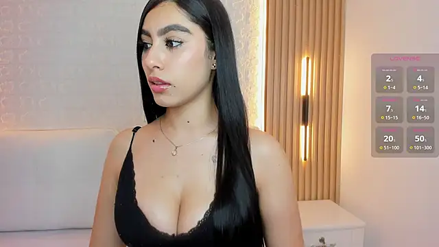 Snapshot of Emily_roux chatting on 24, 2, 2026 Emily roux online show from 24, 2, 2026