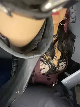 Snapshot of _Gothiccbitch_ chatting on 7, 2, 2025  Gothiccbitch  online show from 7, 2, 2025