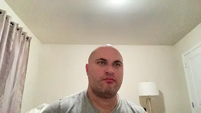 SluggishChase99 online show from 12, 12, 2024