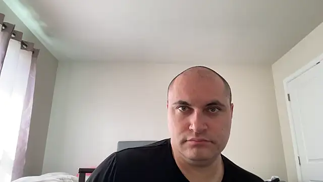 SluggishChase99 online show from 17, 4, 2026