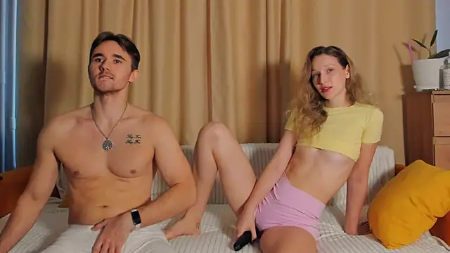  Lora Palmer online show from 31, 10, 2025