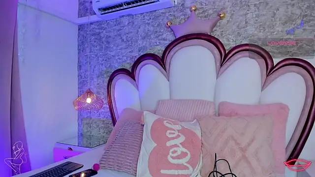 EmmaCrush online show from 25, 3, 2026