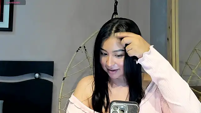  alaiasmile  online show from 22, 9, 2025